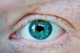 中枢性眼球震颤(中枢性眼球震颤：原因、症状和治疗方法)