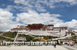 西藏残存最完整的古罗布林卡古堡位于巴特图勒嘎